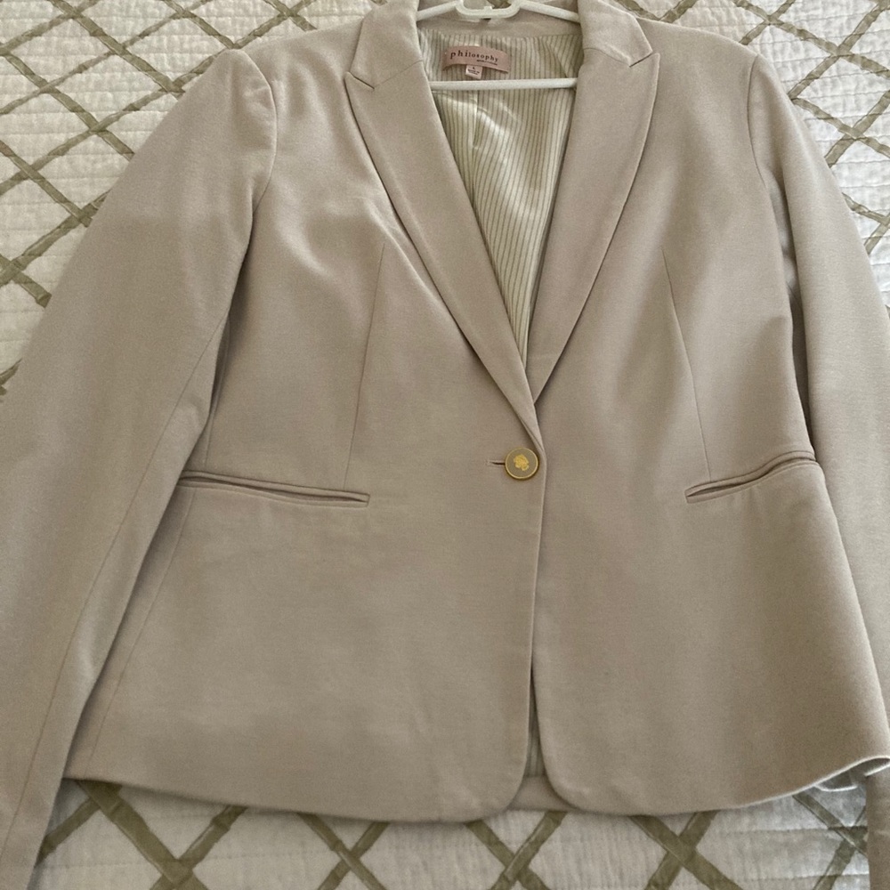 Philosophy cream blazer. Size L.